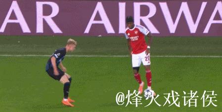 塔帅:马杜埃凯和萨卡各有特点,他们的竞争能让 塔帅:马杜埃凯和萨卡各有特点,他们的竞争能让