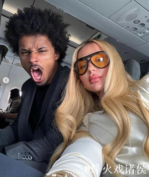 图片报:阿德耶米续约只接受加入解约条款,金额 图片报:阿德耶米续约只接受加入解约条款,金额