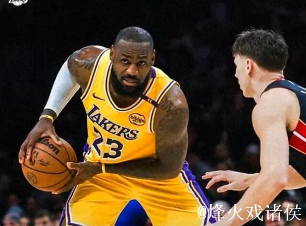 詹姆斯22分9助关键7分爆发 湖人击败热火终结连败 詹姆斯22分9助关键7分爆发 湖人击败热火终结连败