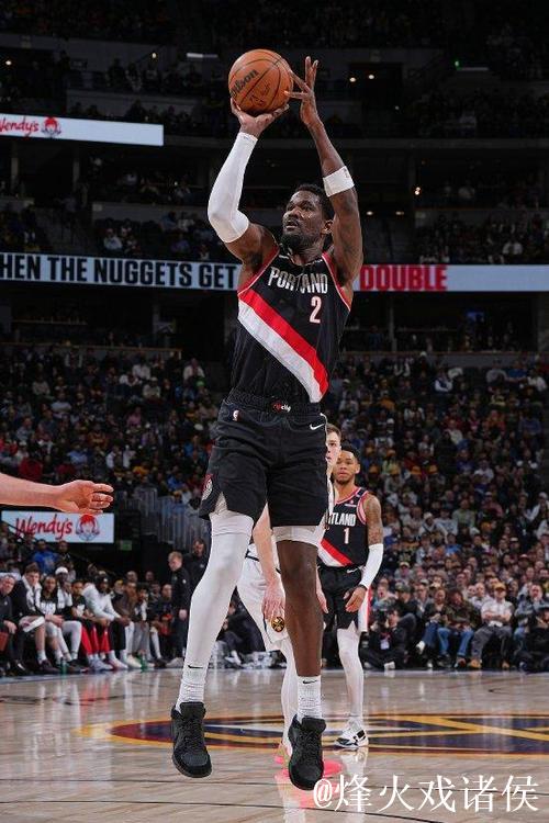 艾顿22+15助开拓者击败热火 尼克斯让篮网吞下4连败 艾顿22+15助开拓者击败热火 尼克斯让篮网吞下4连败